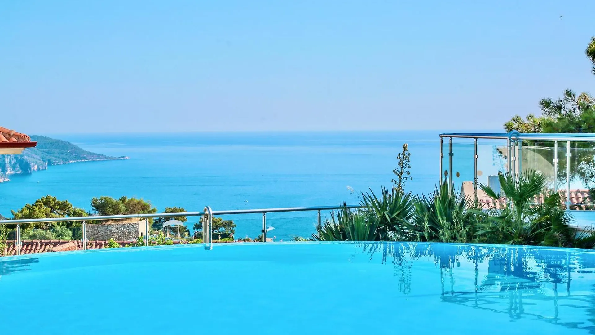 Tropical Deluxe Hotel Fethiye 4*,  Turecko